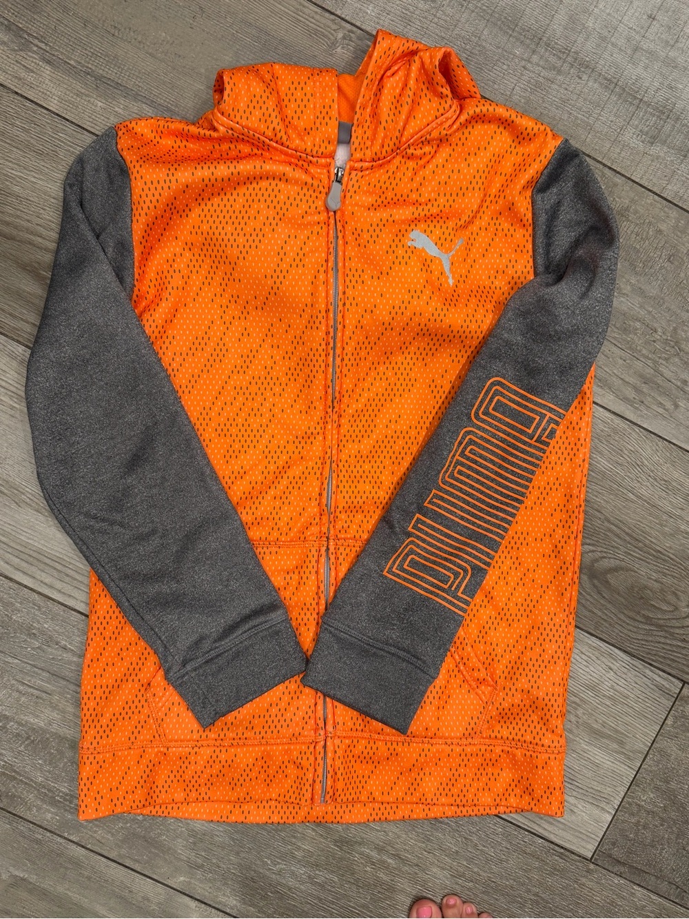 Boys PUMA Orange & Gray Full Zip up Hooded Jacket Size- XL 18-20 NEW!